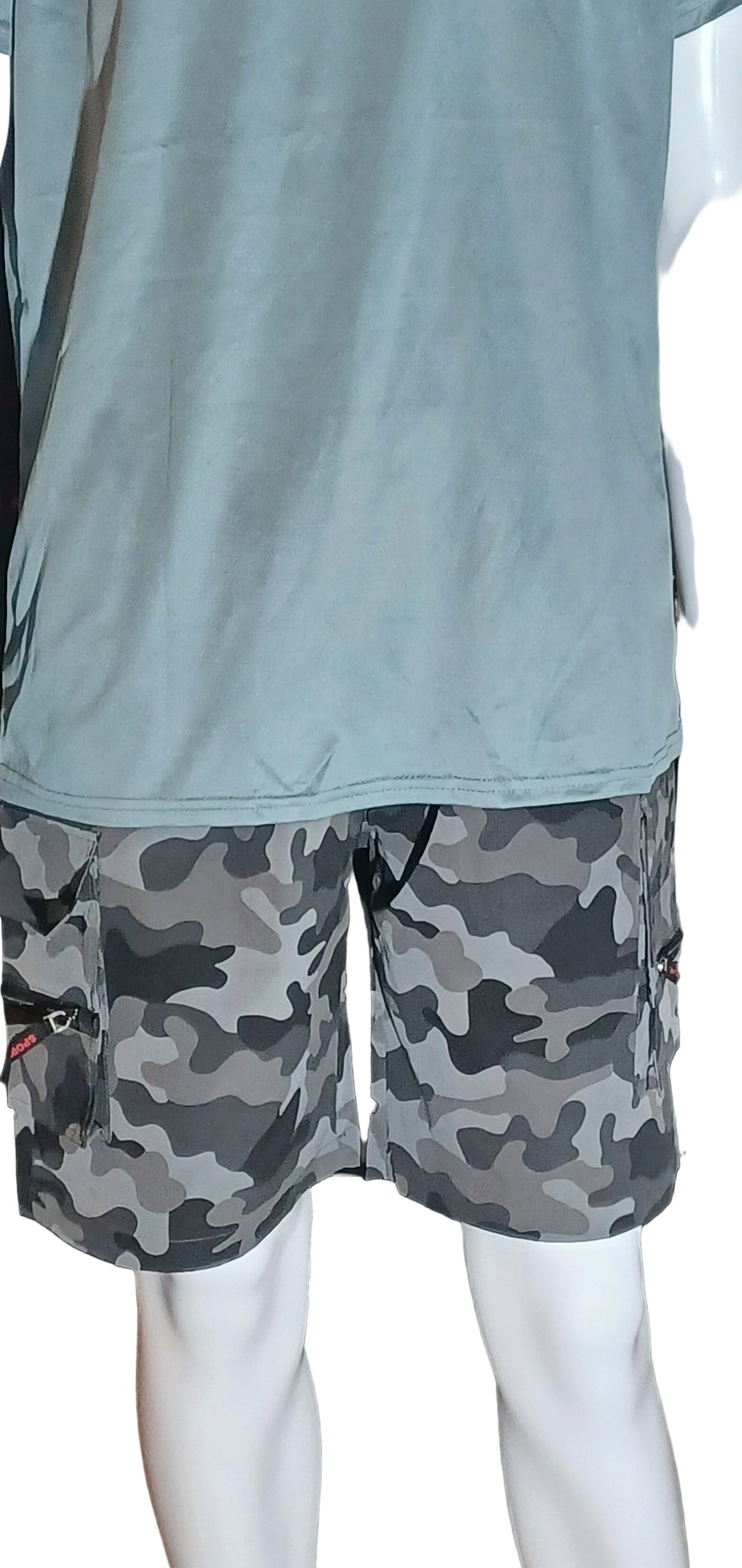 Loose Fit Elastic Waist Cargo Shorts